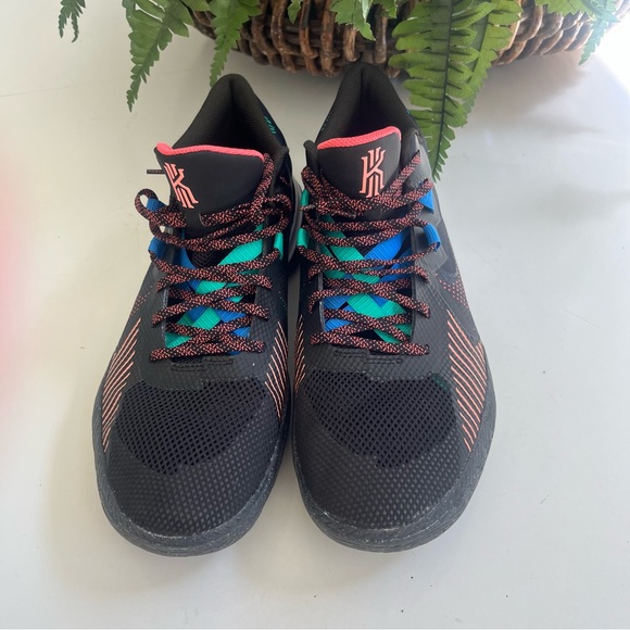 Nike Kyrie Flytrap 5 2021 Black Basketball Shoes SIZE 14 CZ 4100–001 MINT main image 4